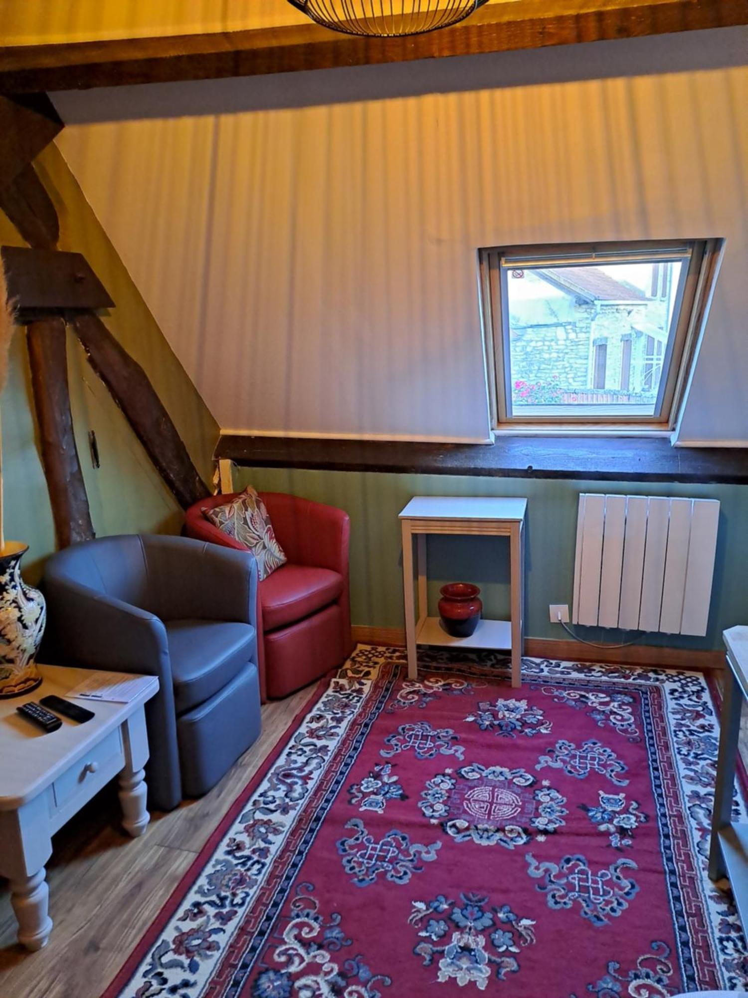 Вилла Chez Robins Trie-Chateau Номер фото